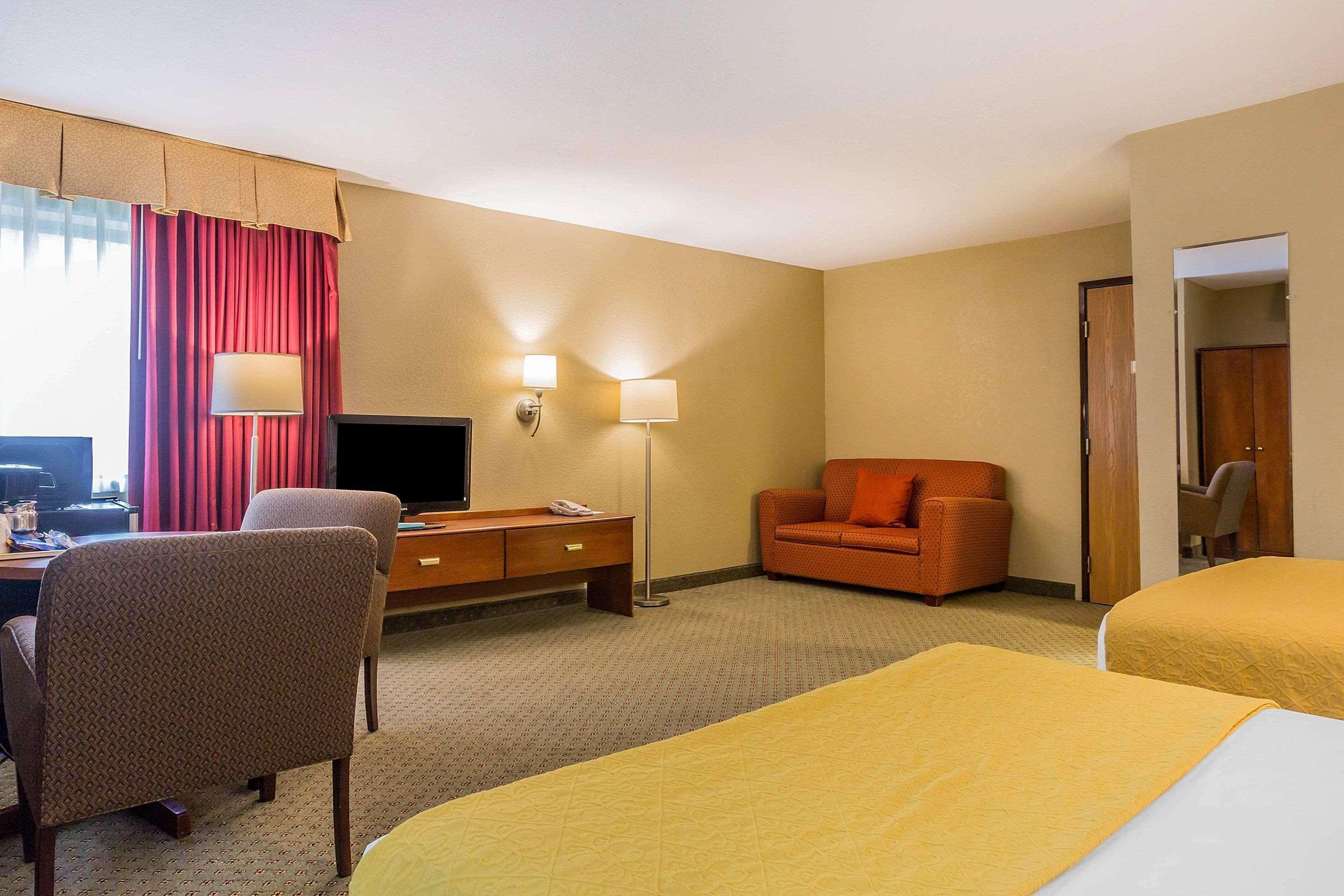 Quality Inn Hyde Park Poughkeepsie North Buitenkant foto